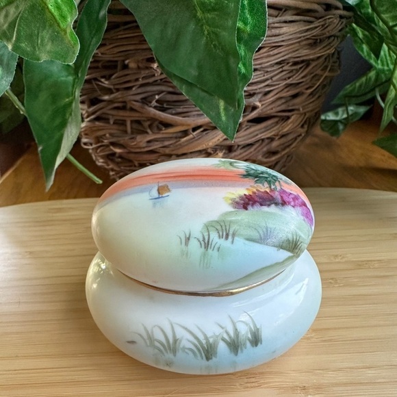Antique NIPPON Porcelain Lidded Round Trinket Box Landscape Scene Sailboat Trees - Picture 7 of 9